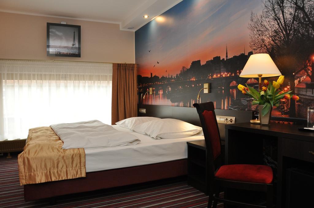 Hotel Atrium Nowy Tomyśl 외부 사진