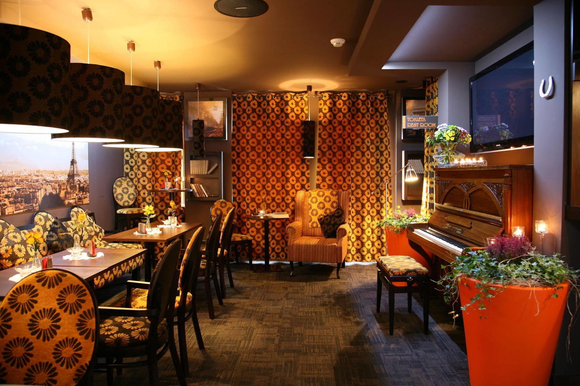 Hotel Atrium Nowy Tomyśl 외부 사진
