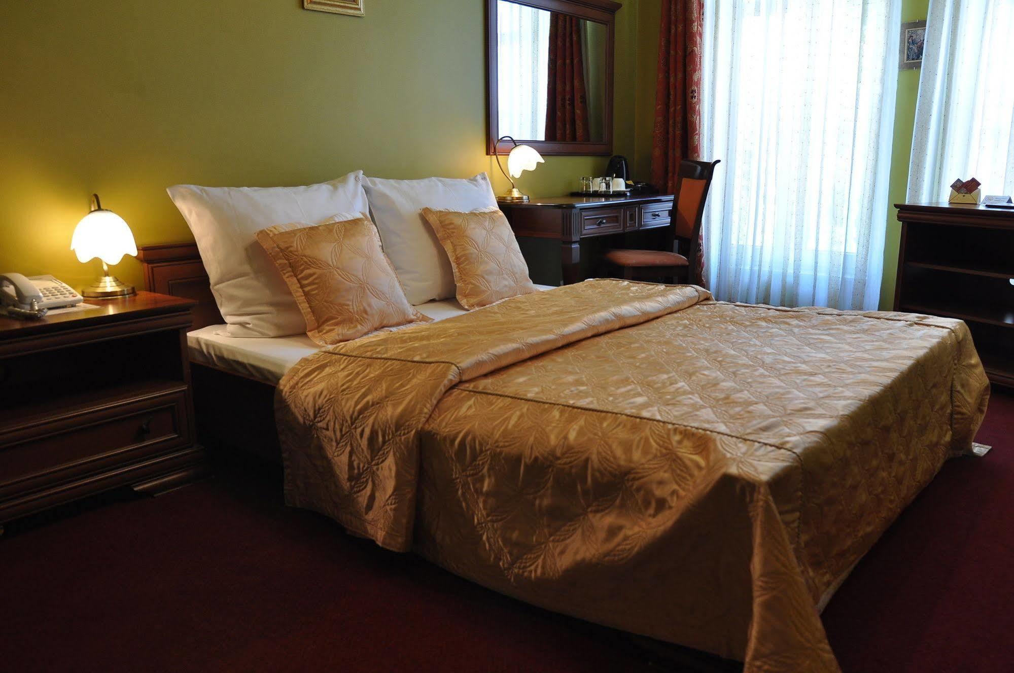 Hotel Atrium Nowy Tomyśl 외부 사진