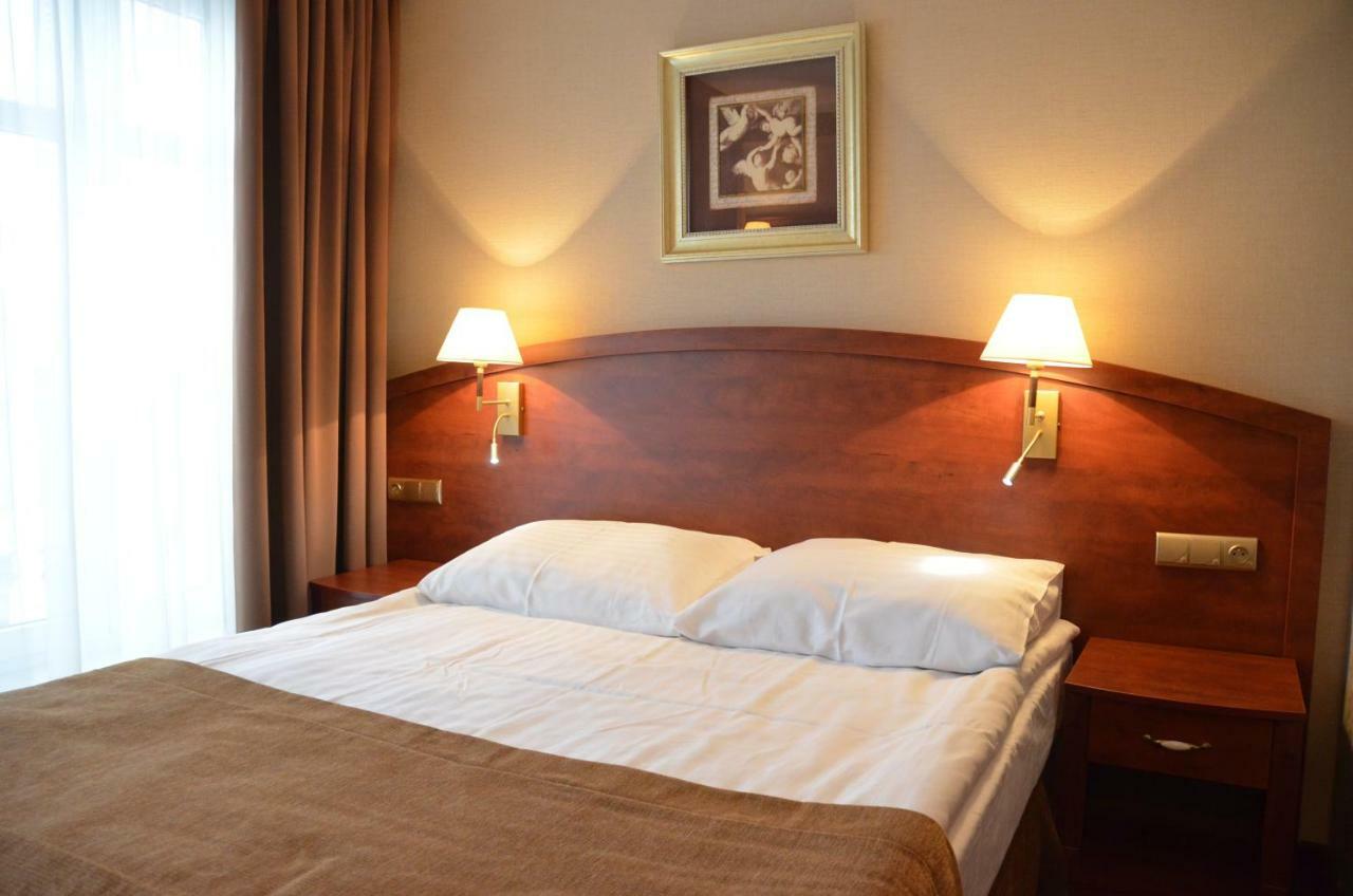 Hotel Atrium Nowy Tomyśl 외부 사진